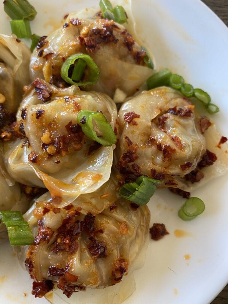 Chili oil dumplings 4
