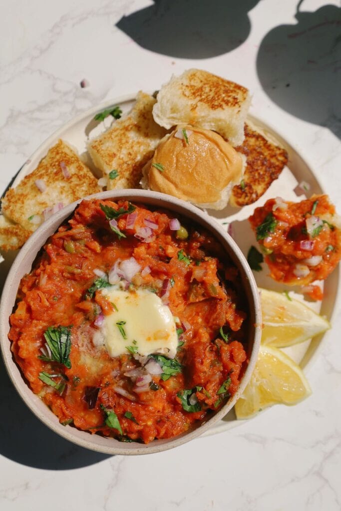 pav bhaji recipe with rolls