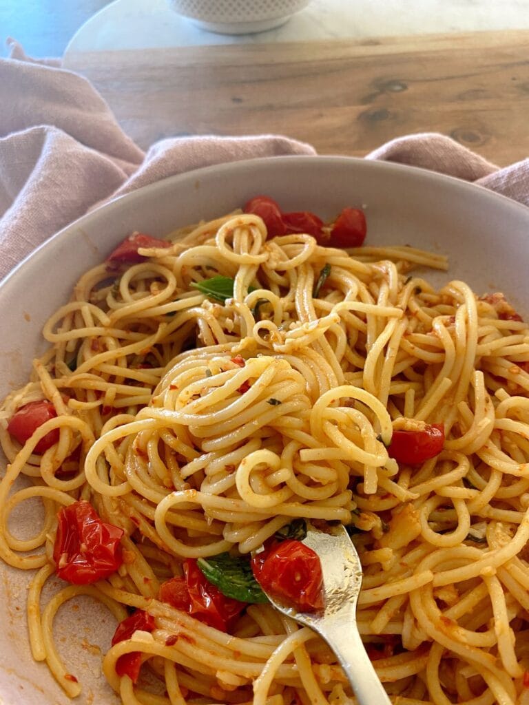 cherry tomato pasta featured image