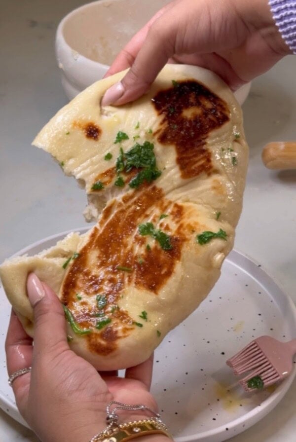 cheesy garlic naan