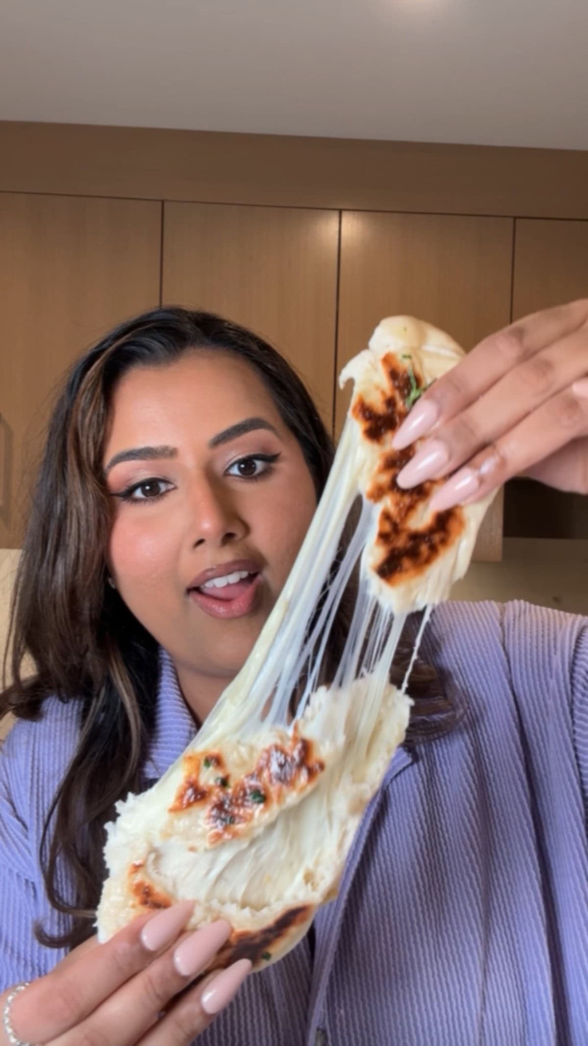 cheesy garlic naan with mozzarella inside