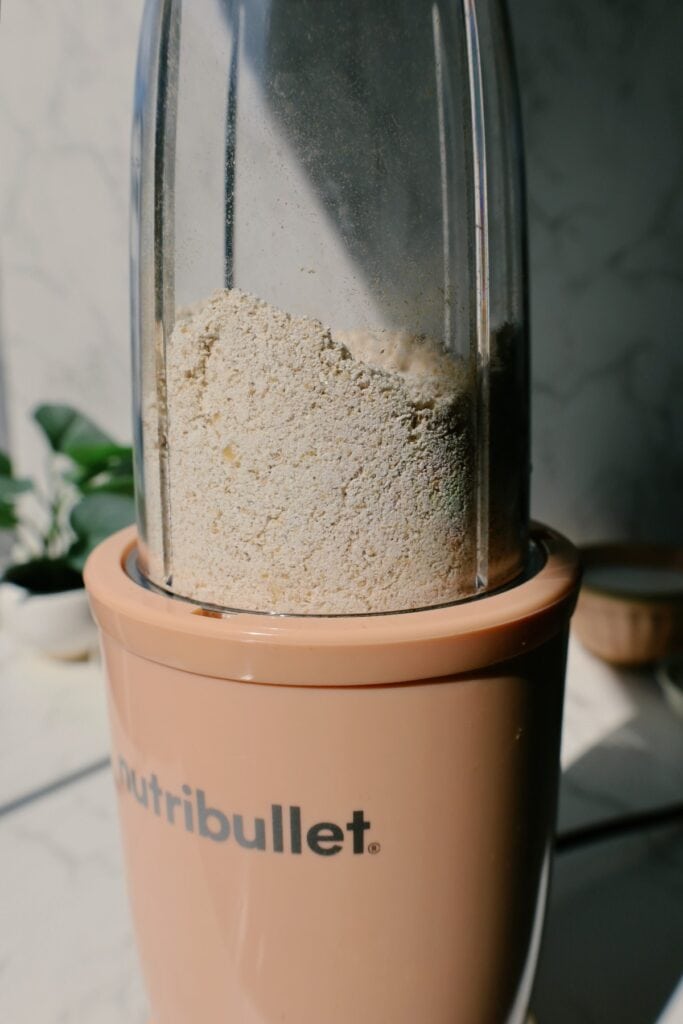 rolled oats in blender