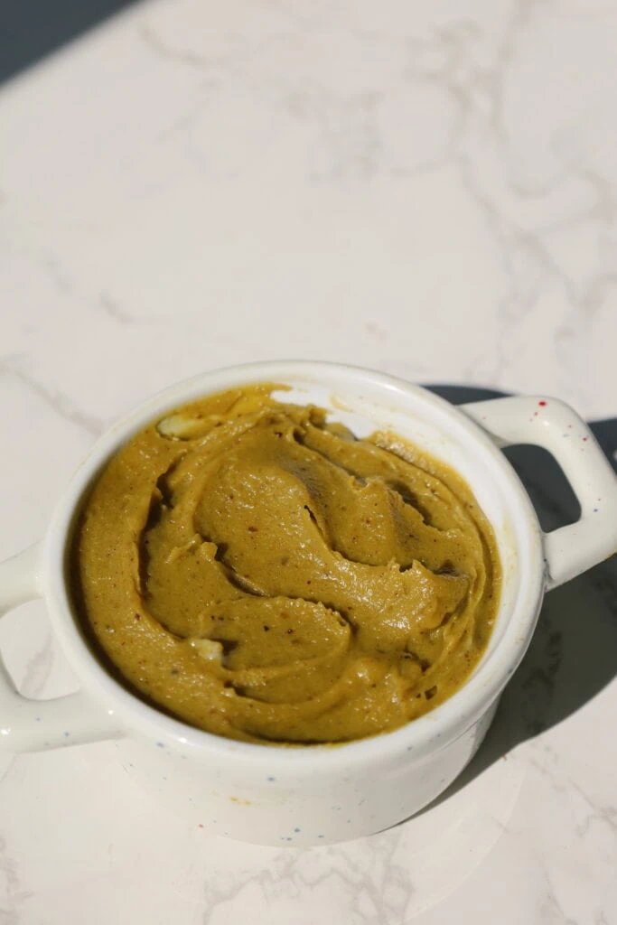 pistachio cream recipe placed in a bowl 