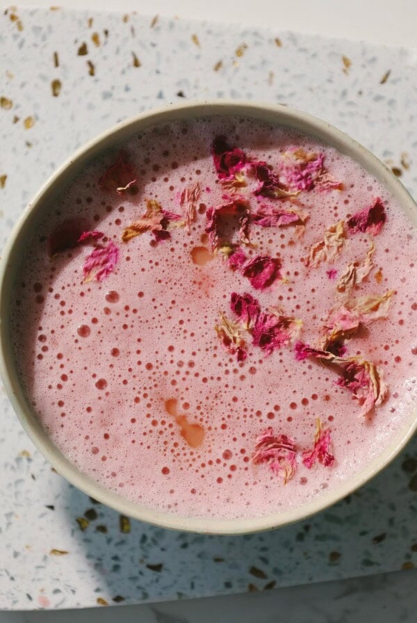 featured image moon milk