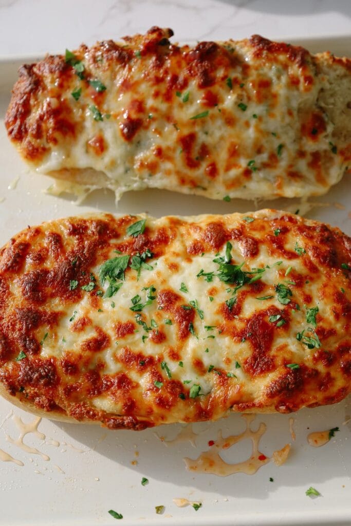 featured image for cheesy garlic bread
