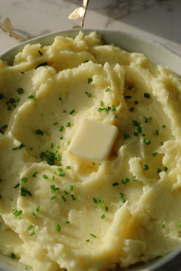 fluffy garlic mashed potatoes