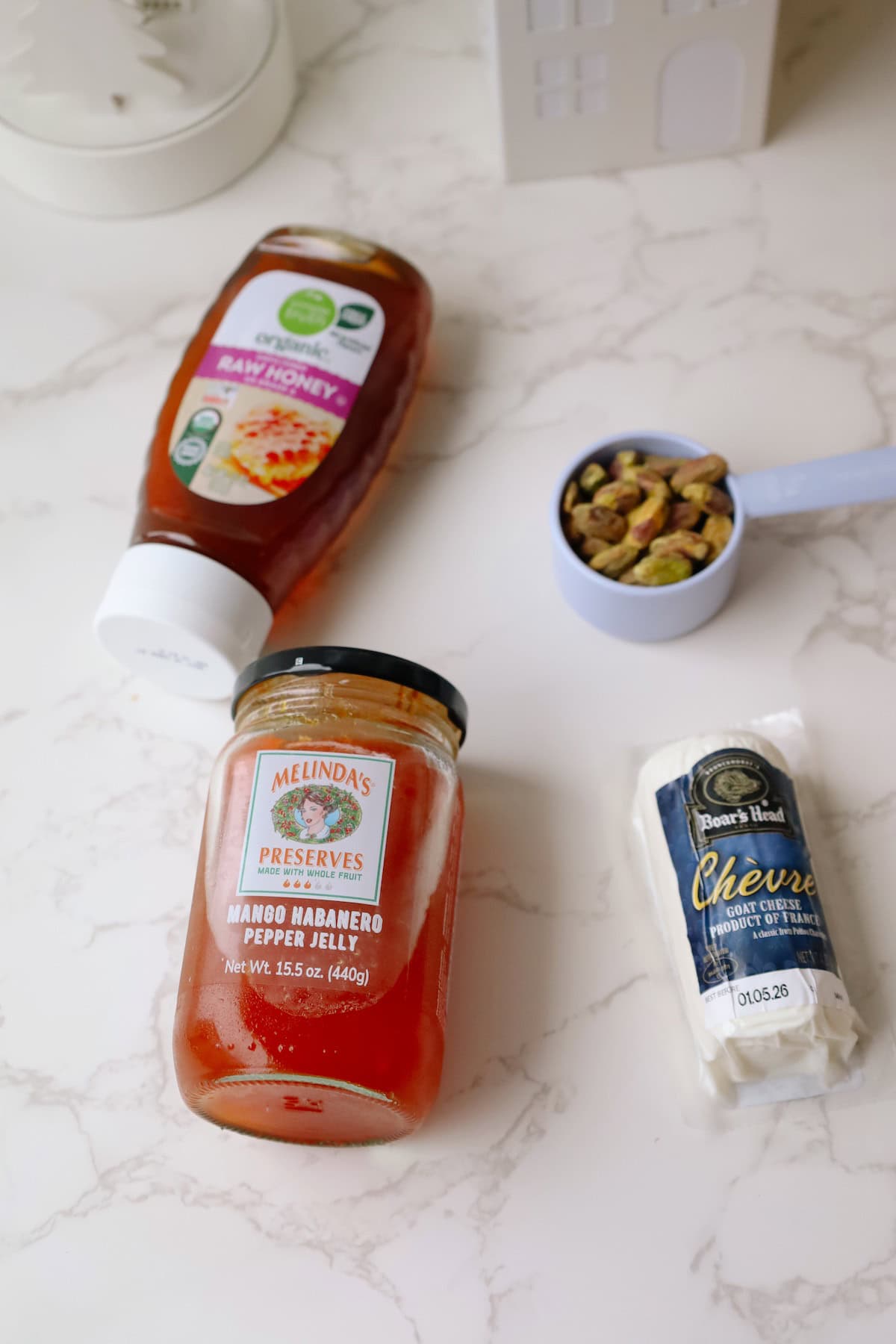 Goat cheese appetizer ingredients.