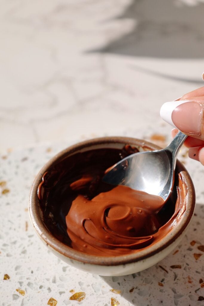 chocolate tofu pudding step one - melting the chocolate