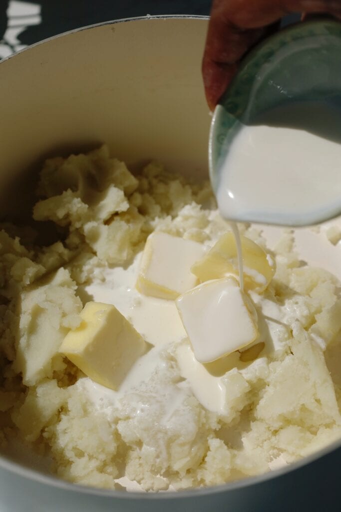 Creamy mashed potatoes step four.